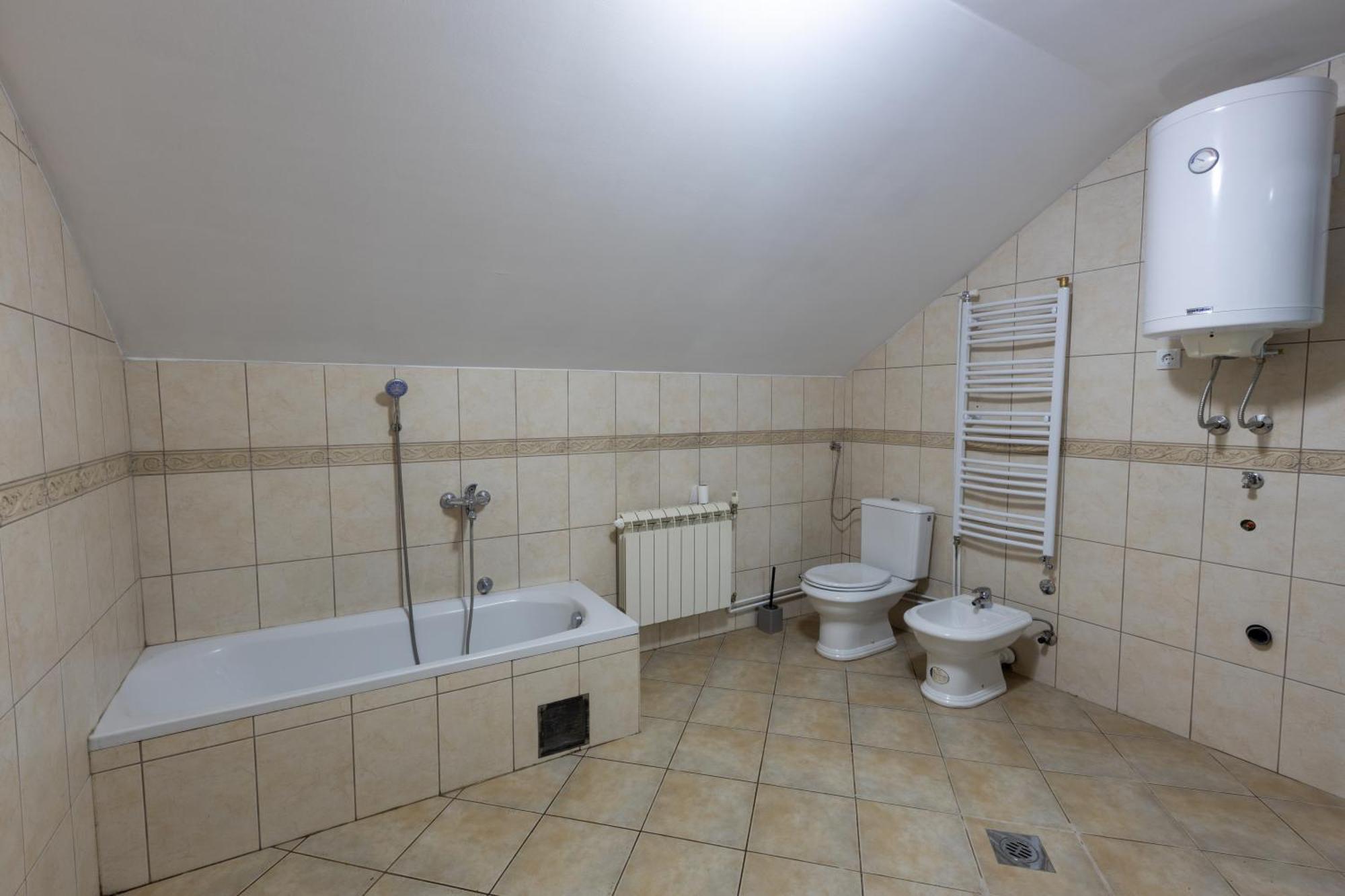 Apartment Bubamara House