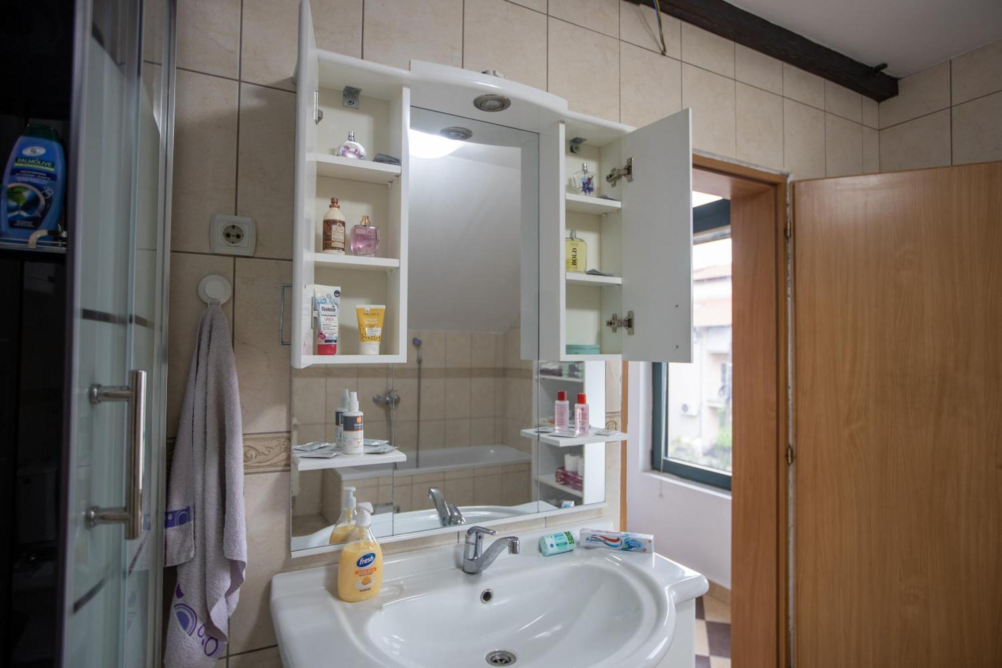 Apartment Bubamara House